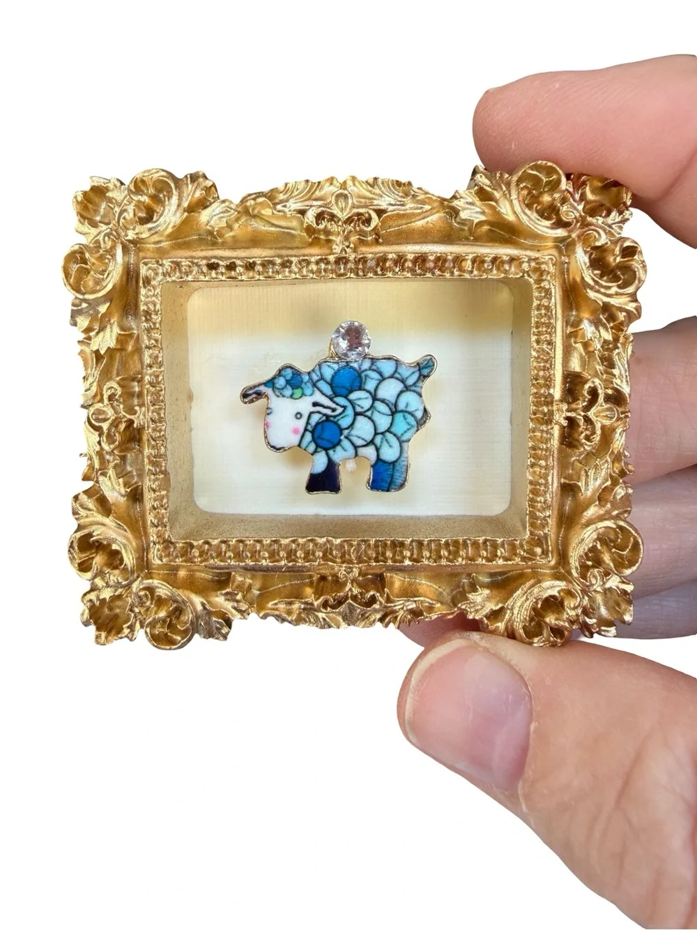 Set of 2 Mini Gold Framed Farm Animal Magnets – Sheep & Blue Cow